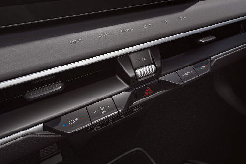 Front AC Controls of เกีย EV9