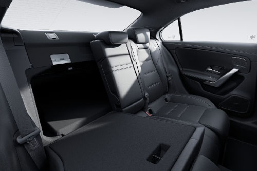 Folding Seats of เมอเซเดส-เบนซ์ A-Class Saloon