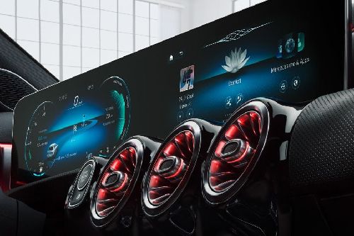 A-Class Saloon touch screen