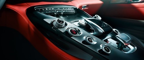 เอเอ็มจี จีที Front Center Divider