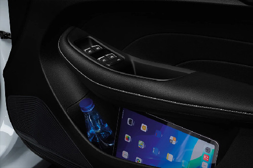 เอ็มจี EP Plus Drivers Side In Side Door Controls