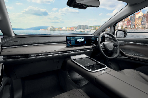 Dashboard View of Maxus 7