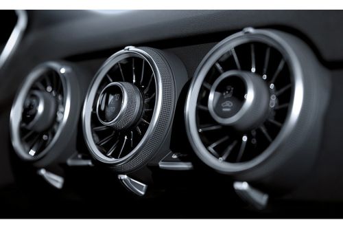 Front AC Controls of ออดี้ ทีที