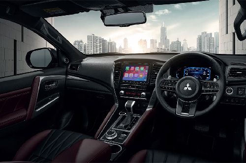 Dashboard View of ปาเจโร่ สปอร์ต