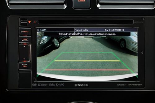 อัลเมร่า Parking Assist