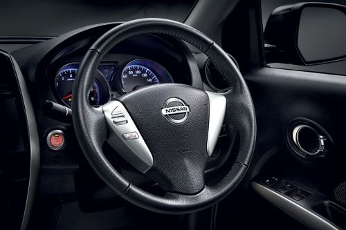 นิสสัน อัลเมร่า Steering Wheel