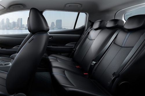 นิสสัน ลีฟ Rear Seats