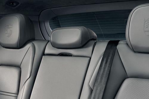 คาเยนน์ Rear Seat Head rest