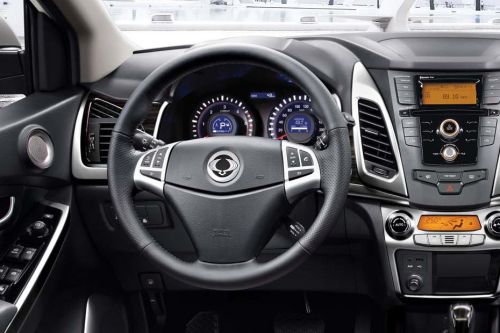 ซันยอง โครานโด Steering Wheel