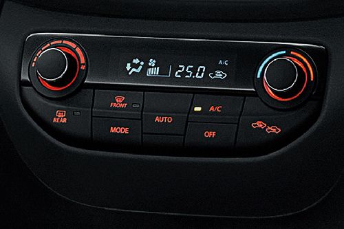 Front AC Controls of ซูซูกิ XL7 Hybrid