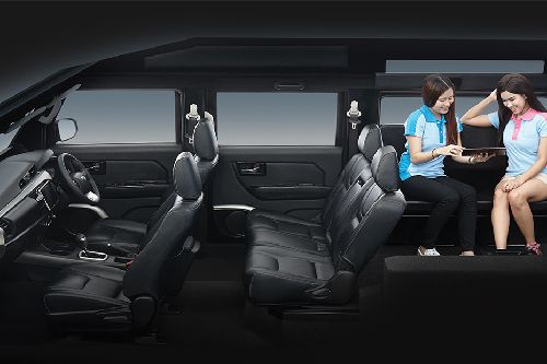 Thairung TR Transformer II 11 Seater Rd Row Seat Thairung TR Transformer II 11 Seater Rd Row Seat