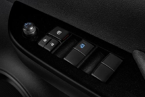 Toyota Hilux Revo Z Edition Drivers Side In Side Door Controls