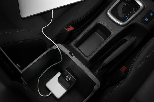 Power Accessories Outlet View of โตโยต้า Hilux Revo Prerunner