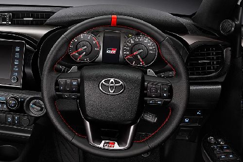 โตโยต้า Hilux Revo GR Sport Steering Wheel