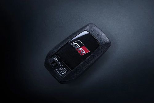 โตโยต้า Fortuner GR Sport Keychain Fob