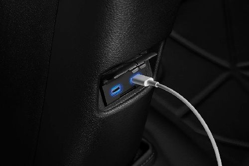 Power Accessories Outlet View of โตโยต้า ยาริส