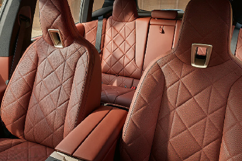 iX Front Seats