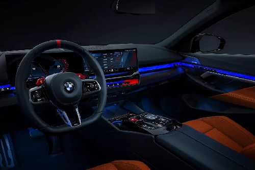 Dashboard View of M5 Touring