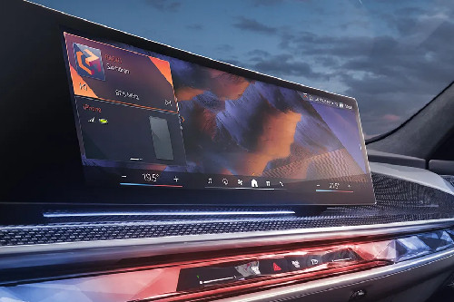 ซีรีย์ 7 ซีดาน touch screen