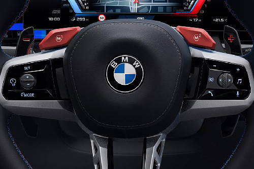 บีเอ็มดับเบิลยู เอ็ม 5 ซีดาน Multi Function Steering